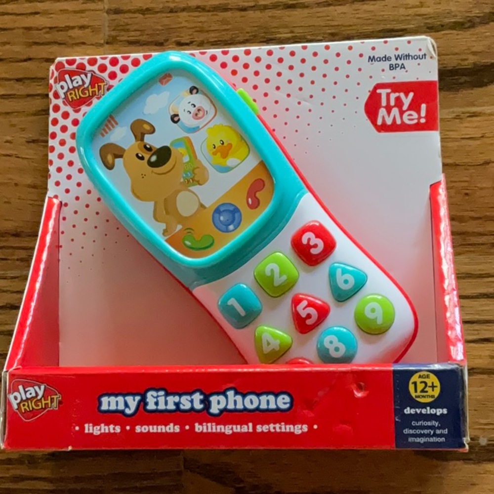 PLAY. RIGHT MY FIRST PHONE NWT
